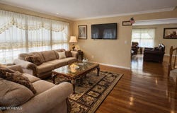 12 Durham Drive, Columbus, NJ 08022