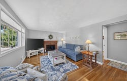 81 Juniper Dr, Norwood, MA 02062