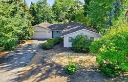 635 NW 8TH Pl, Canby, OR 97013