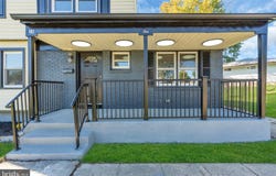 10 LARKIN Road, BURLINGTON, NJ 08016