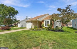 50 EDDYSTONE Way, MT LAUREL, NJ 08054