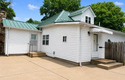 300 W Hinkley St, Brookland, AR 72417