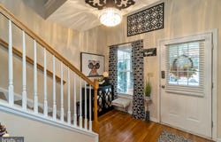 HELLERTOWN, PA 18055