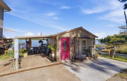 9868 F Ave., Wapello, IA 52653