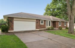 617 W Maple Street, Raymore, MO 64083
