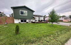 824 N 16th St E, Riverton, WY 82501