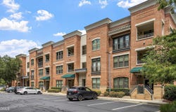 2000 Southpoint Landing Way, Durham, NC 27707