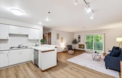 201 Kearney Way, Waunakee, WI 53597-2405