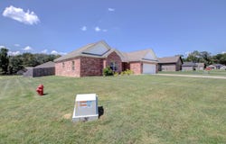 1 Oaks Lane, Greenbrier, AR 72058