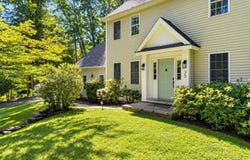 35 Old Lee Road, Newfields, NH 03856