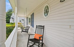 33 Fairway Dr, Woburn, MA 01801