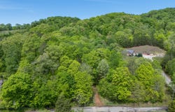 W Bullrun Valley Drive, Heiskell, TN 37754