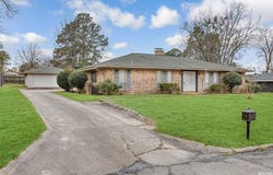 19 Downing Dr., Texarkana, AR 71854