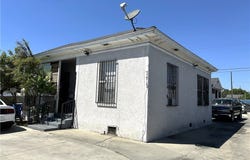 737 E 40th, Los Angeles, CA 90011