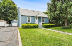 5 W Maple Avenue, Suffern, NY 10901