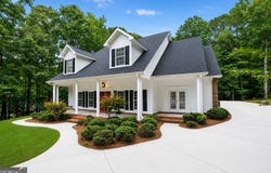 107 Cameron Pointe Drive, Lagrange, GA 30240