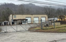 13145 Hwy 38, Lejunior, KY 40849