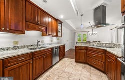 15 DEVON HILL Road, BALTIMORE, MD 21210