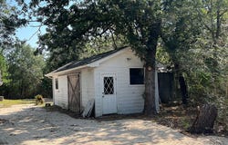 499 Hickory Creek Road, Bellville, TX 77418
