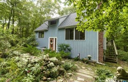 882 Moose Hill Road, Guilford, CT 06437