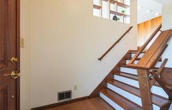 95 Allview Drive SW, Cedar Rapids, IA 52404