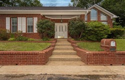 303 Canterbury Ct, Tyler, TX 75703