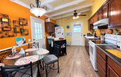 570 6th, Lakeport, CA 95453