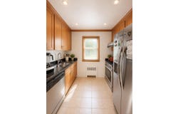 15048 Melbourne Avenue, Flushing, NY 11367