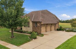 1202 Rolling Hills Dr, Augusta, KS 67010