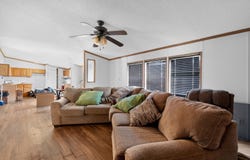 400 6th St, Belpre, OH 45714