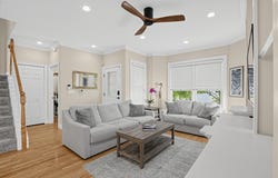 23 N Adams Ave, Margate, NJ 08402
