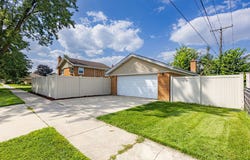 4445 ARTHUR Avenue, Brookfield, IL 60513