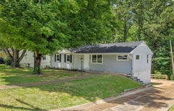 410 Calhoun Dr, Florence, AL 35630