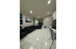 6968 W 24th Ct, Hialeah, FL 33016