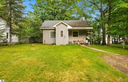 116 HURON PLACE, CADILLAC, MI 49601