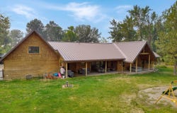 37495 Boulder Flat Lane, Halfway, OR 97834