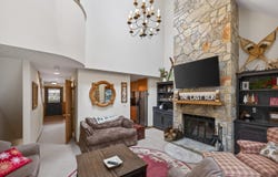 2C Townhouse Square, Dover, VT 05356