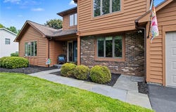 1094 Bright Stream Way, Webster, NY 14580