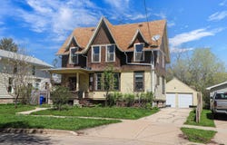 826 E WASHINGTON Street, APPLETON, WI 54911