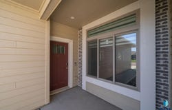 2405 S Kinderhook Ave, Sioux Falls, SD 57106