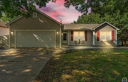 2601 Cranley St, Lawrence, KS 66046