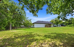 416 Scott Lane, Pilot Point, TX 76258