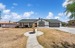 11877 8th Avenue, Hesperia, CA 92345