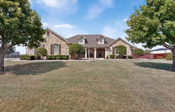 320 Brooks Drive, Nevada, TX 75173