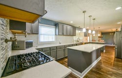66 Carman Dr, Gallipolis, OH 45631
