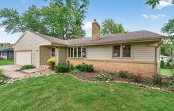 13819 Bellevue Drive, Minnetonka, MN 55345