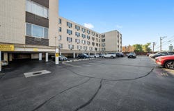 201 S Maple Avenue, Oak Park, IL 60302
