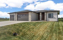 317 Hackberry Drive, Palo, IA 52324