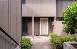 2295 RIDGEWAY Dr, Eugene, OR 97401