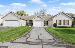 102 TURNING LEAF, READING, PA 19605